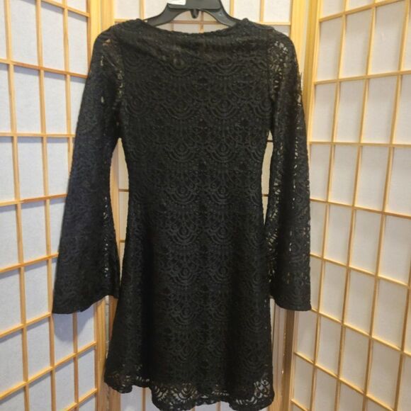 H&M Divided Womens Black Floral Lace Lined Dress Sz 4 NWT - Picture 7 of 9